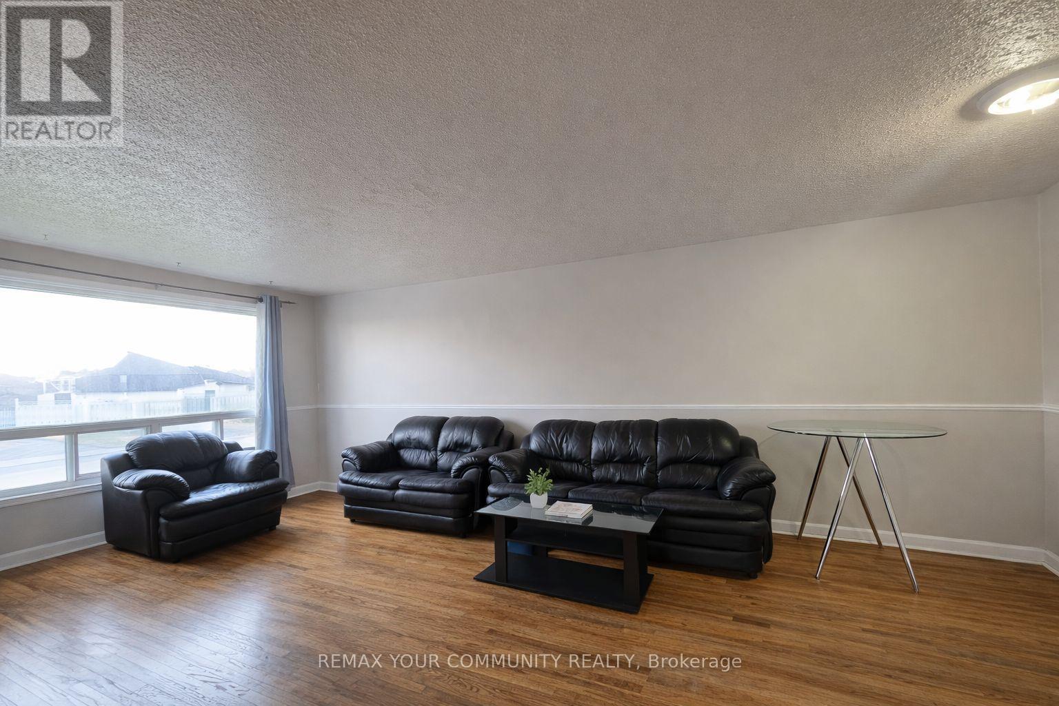 75 Tulloch Drive, Ajax, Ontario  L1S 2S3 - Photo 4 - E12970350