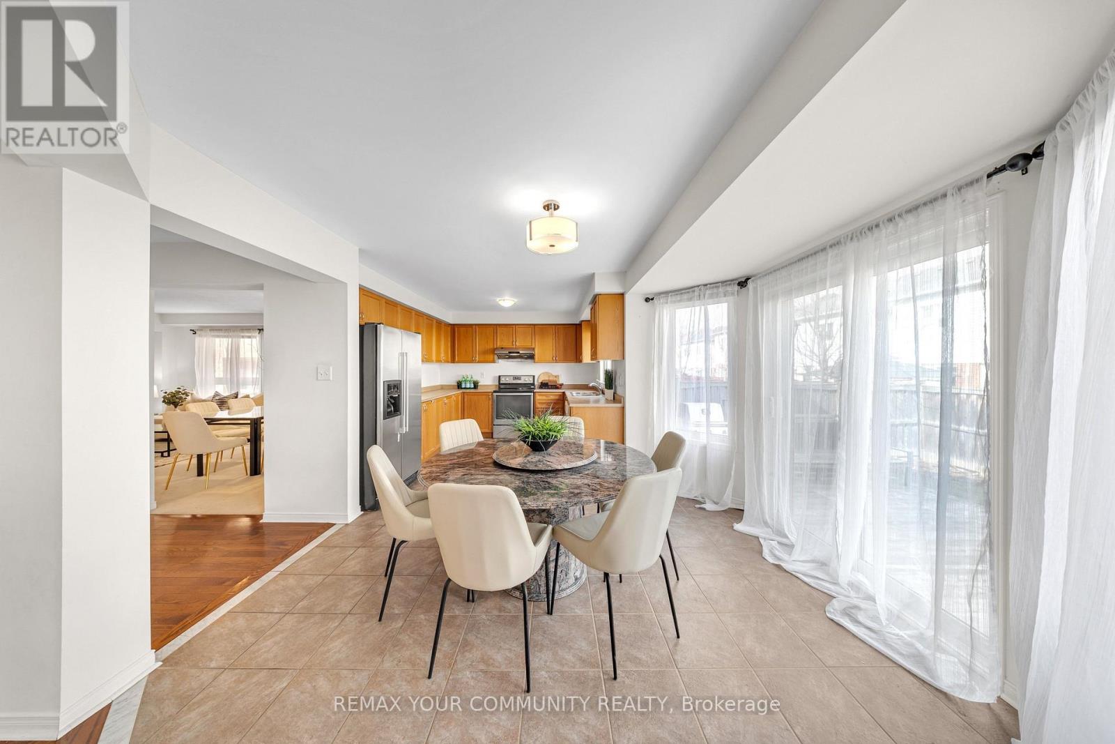 12 Warburton Drive, Ajax, Ontario L1T 0K6 - Photo 17 - E12970418