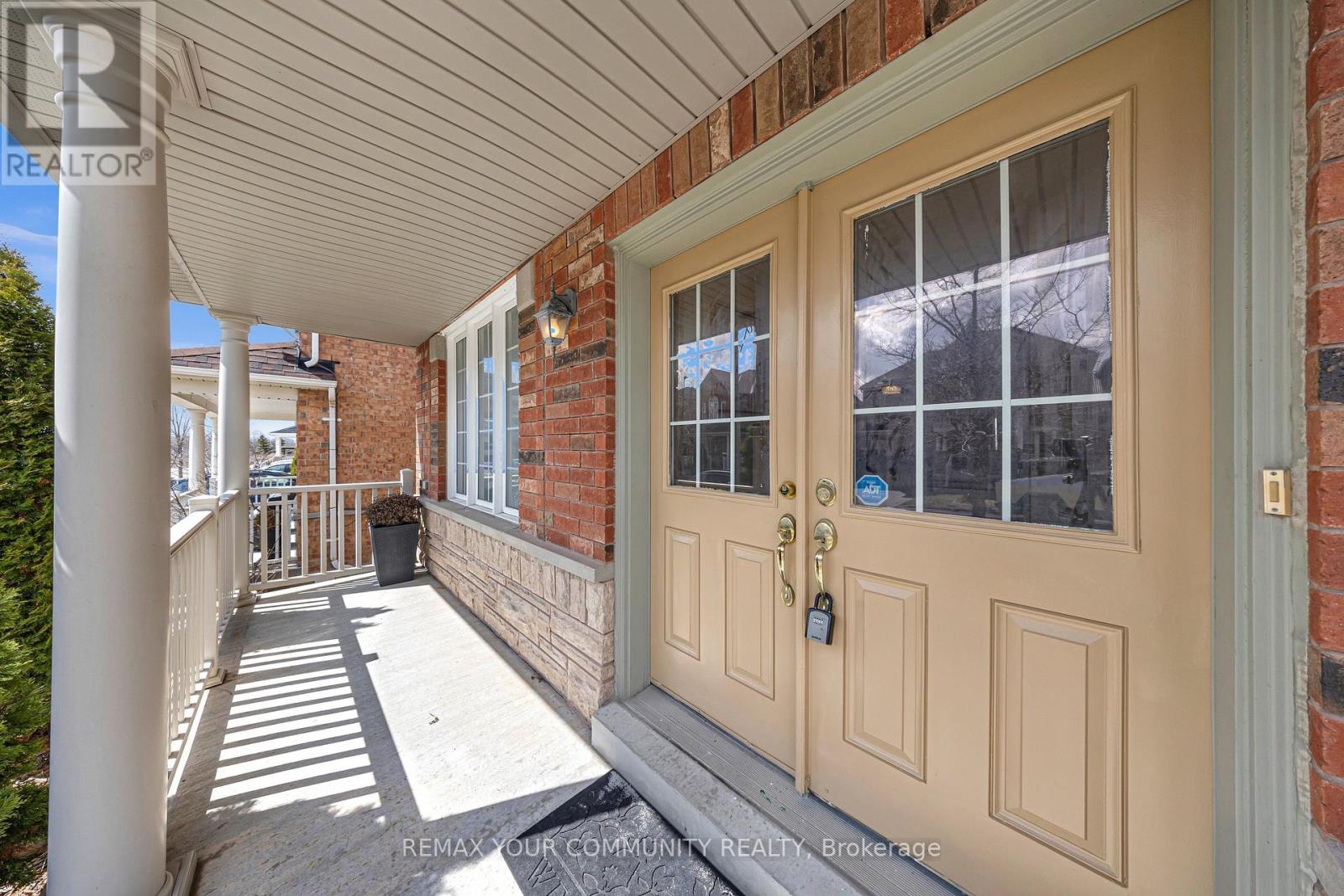 12 Warburton Drive, Ajax, Ontario L1T 0K6 - Photo 2 - E12970418