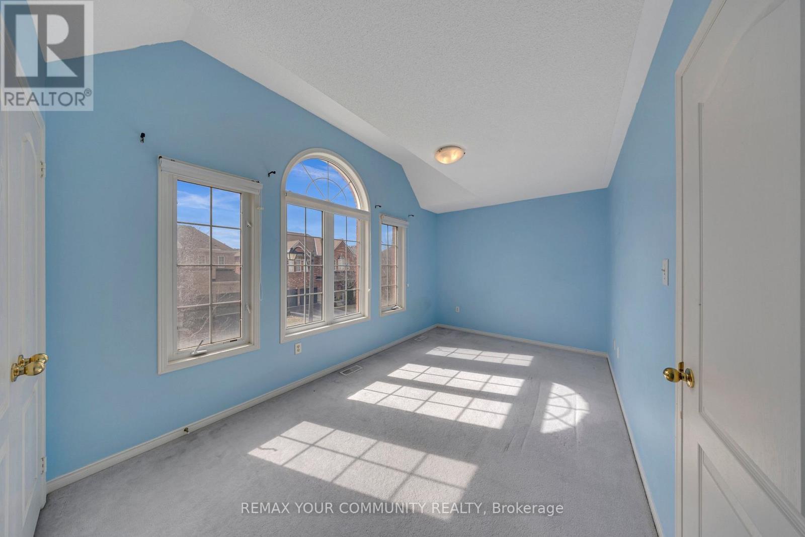 12 Warburton Drive, Ajax, Ontario L1T 0K6 - Photo 35 - E12970418