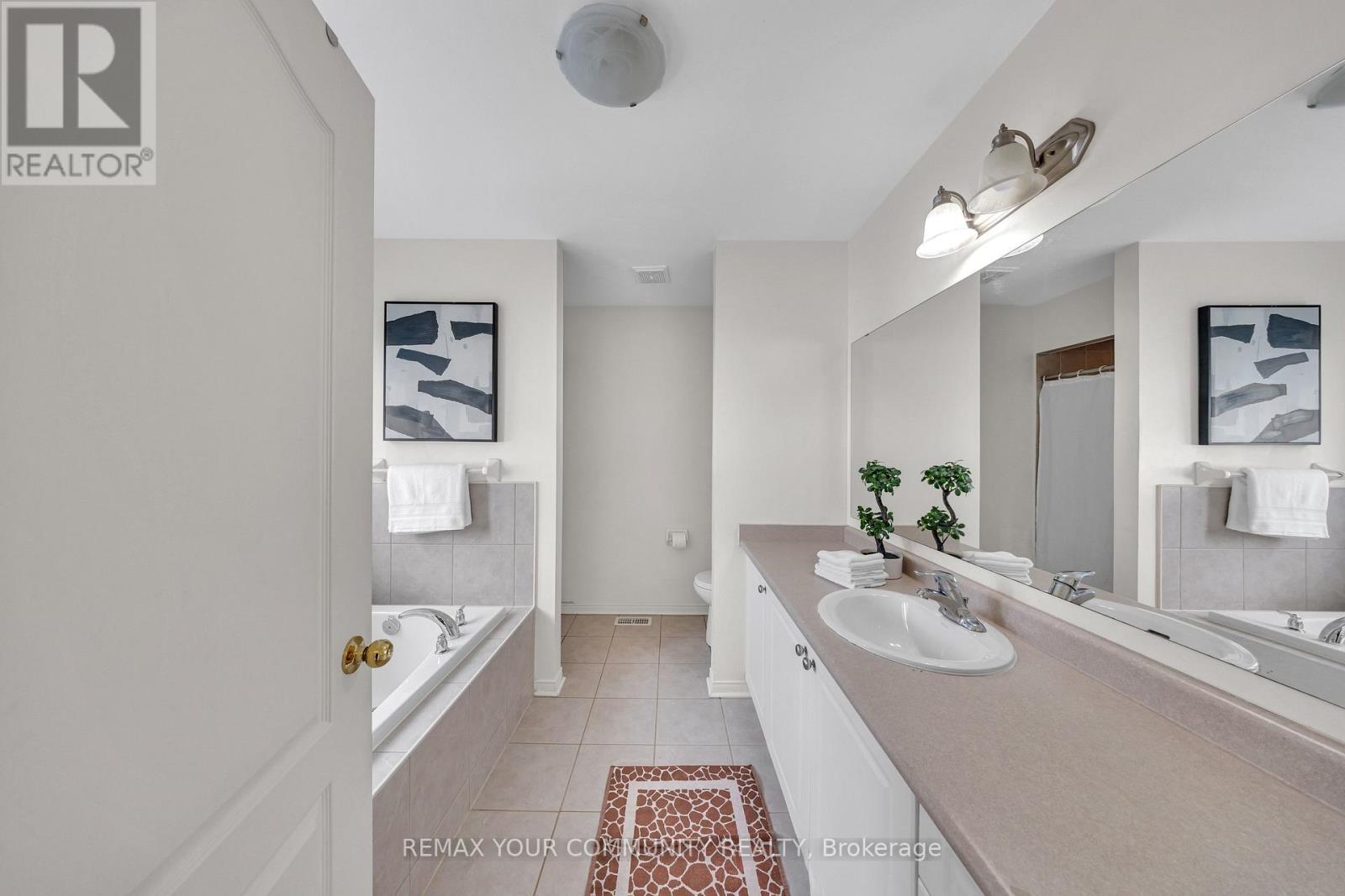 12 Warburton Drive, Ajax, Ontario L1T 0K6 - Photo 28 - E12970418