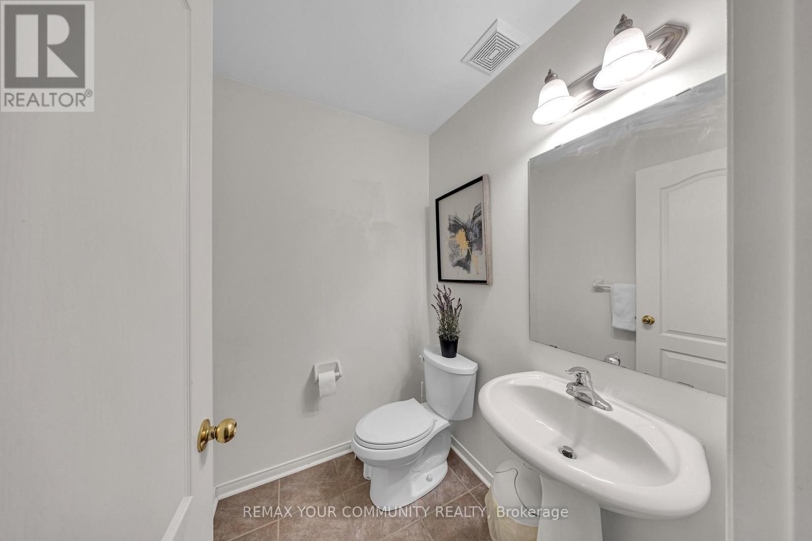 12 Warburton Drive, Ajax, Ontario L1T 0K6 - Photo 9 - E12970418