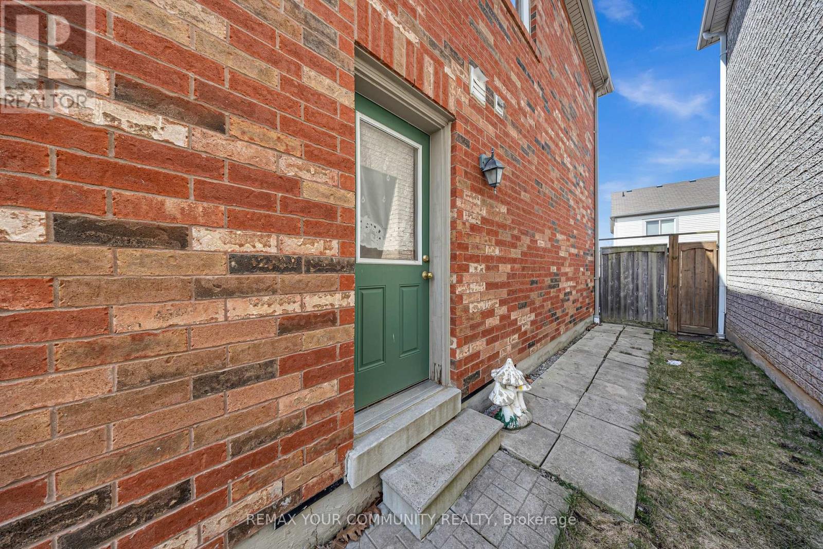 12 Warburton Drive, Ajax, Ontario L1T 0K6 - Photo 38 - E12970418