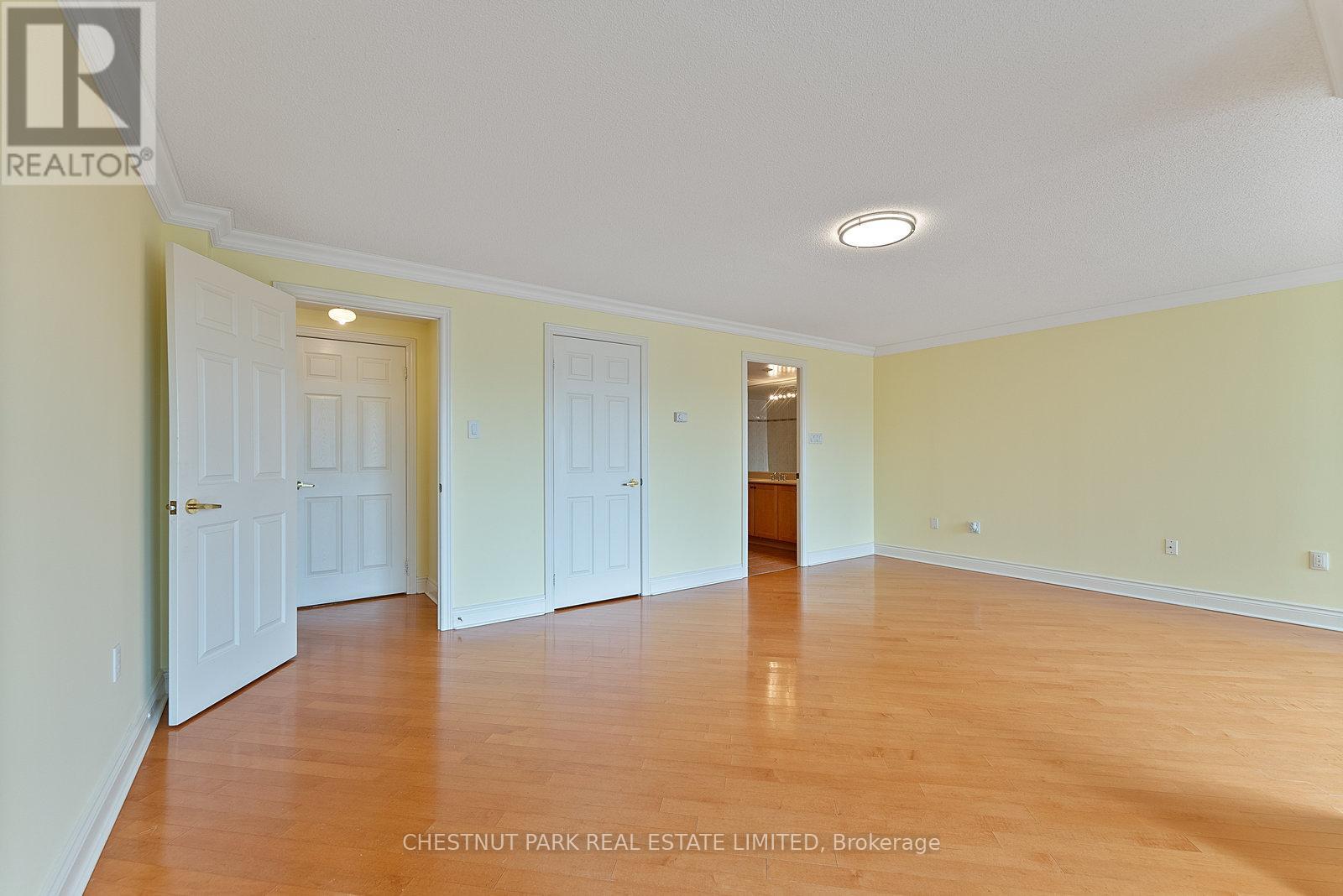 1610 - 889 Bay Street, Toronto, Ontario  M5S 3K5 - Photo 24 - C12970908