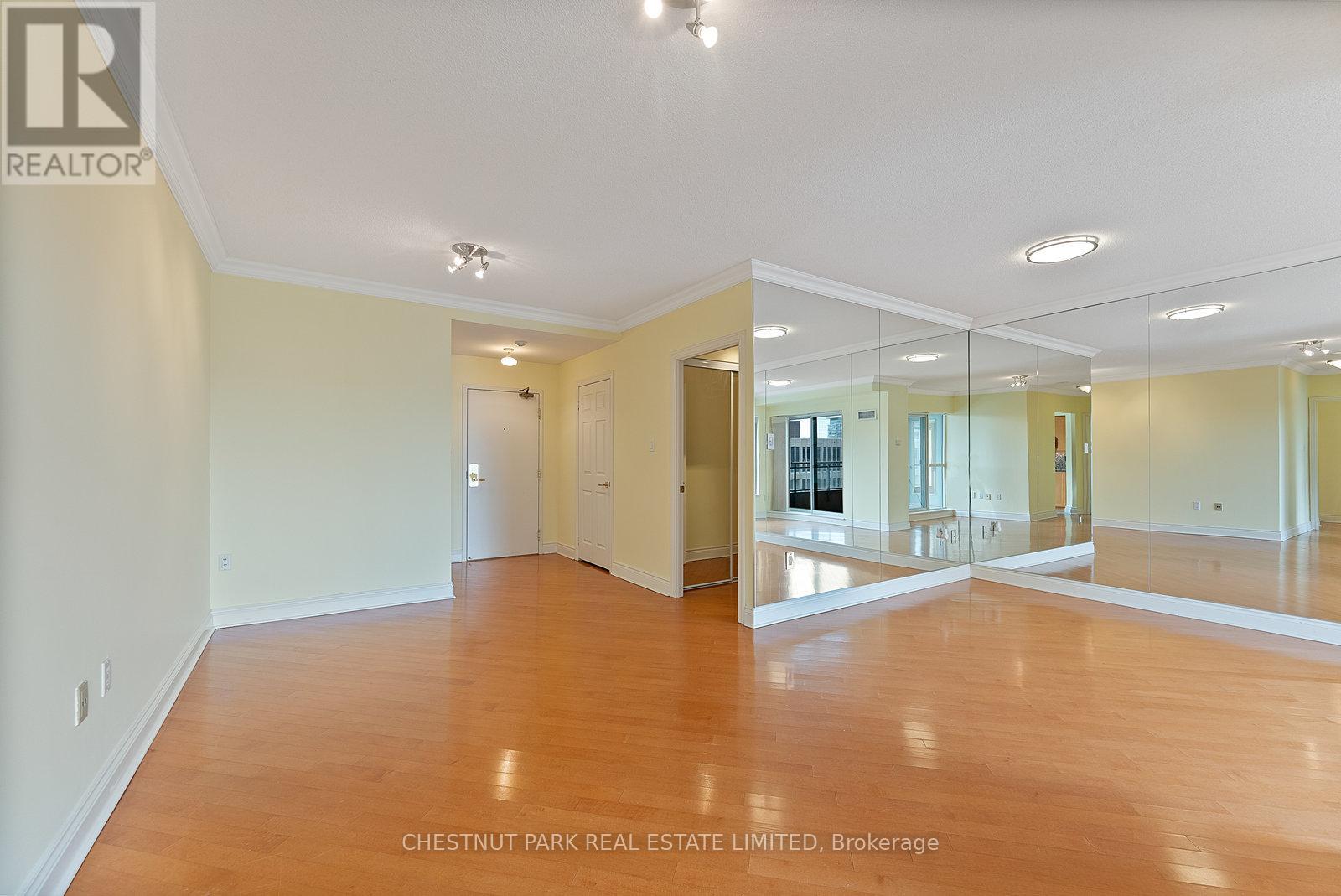 1610 - 889 Bay Street, Toronto, Ontario  M5S 3K5 - Photo 35 - C12970908