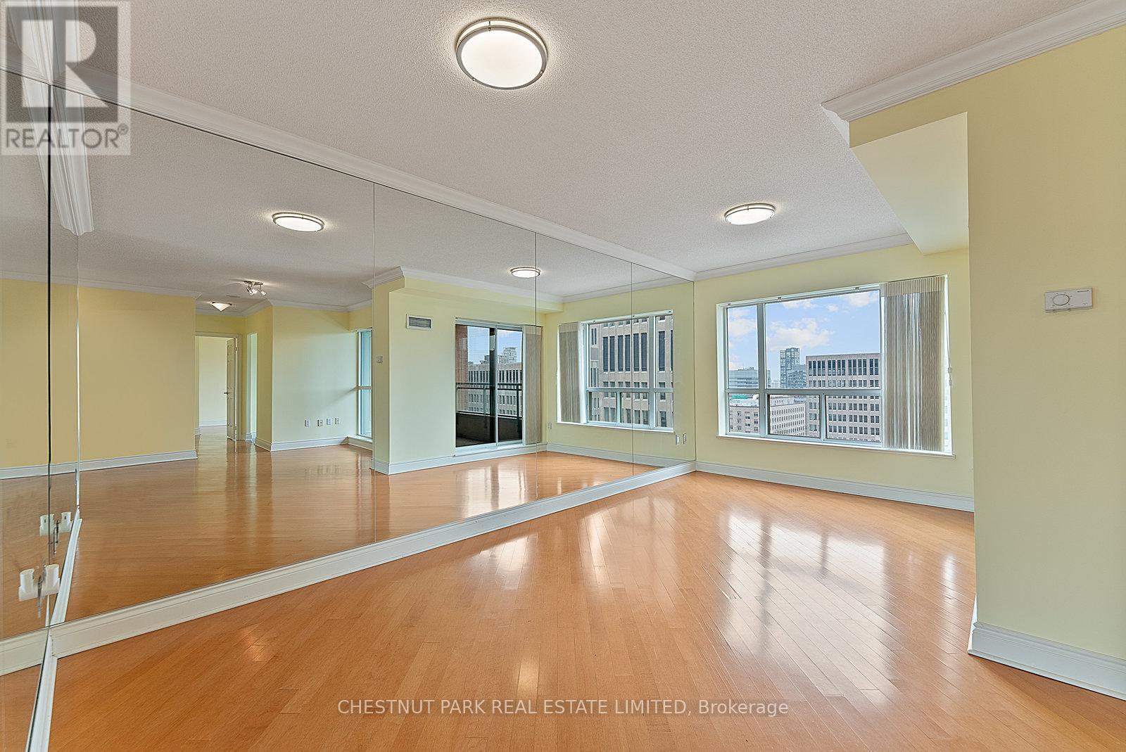 1610 - 889 Bay Street, Toronto, Ontario  M5S 3K5 - Photo 36 - C12970908