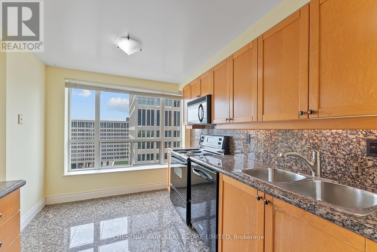 1610 - 889 Bay Street, Toronto, Ontario  M5S 3K5 - Photo 41 - C12970908