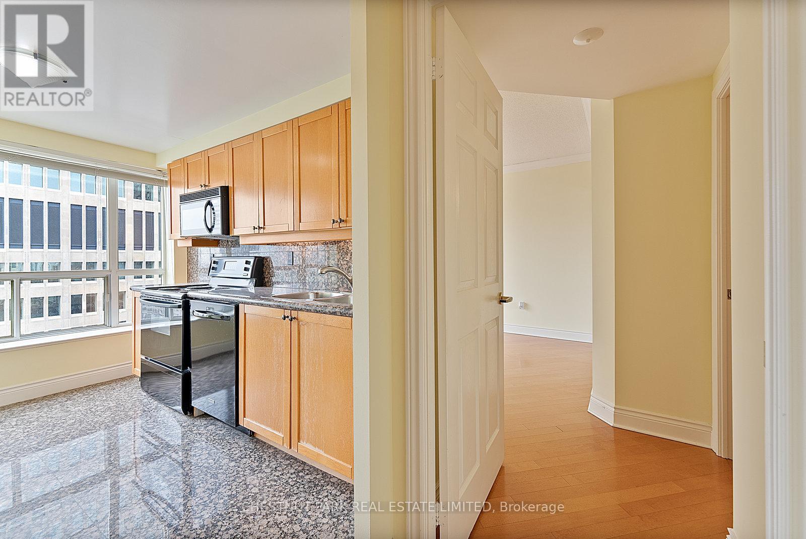 1610 - 889 Bay Street, Toronto, Ontario  M5S 3K5 - Photo 42 - C12970908