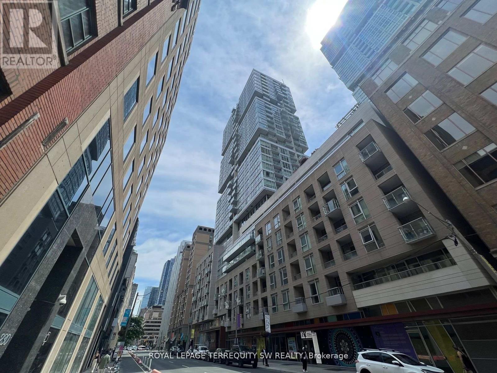 2202 - 199 RICHMOND STREET W, Toronto, Ontario