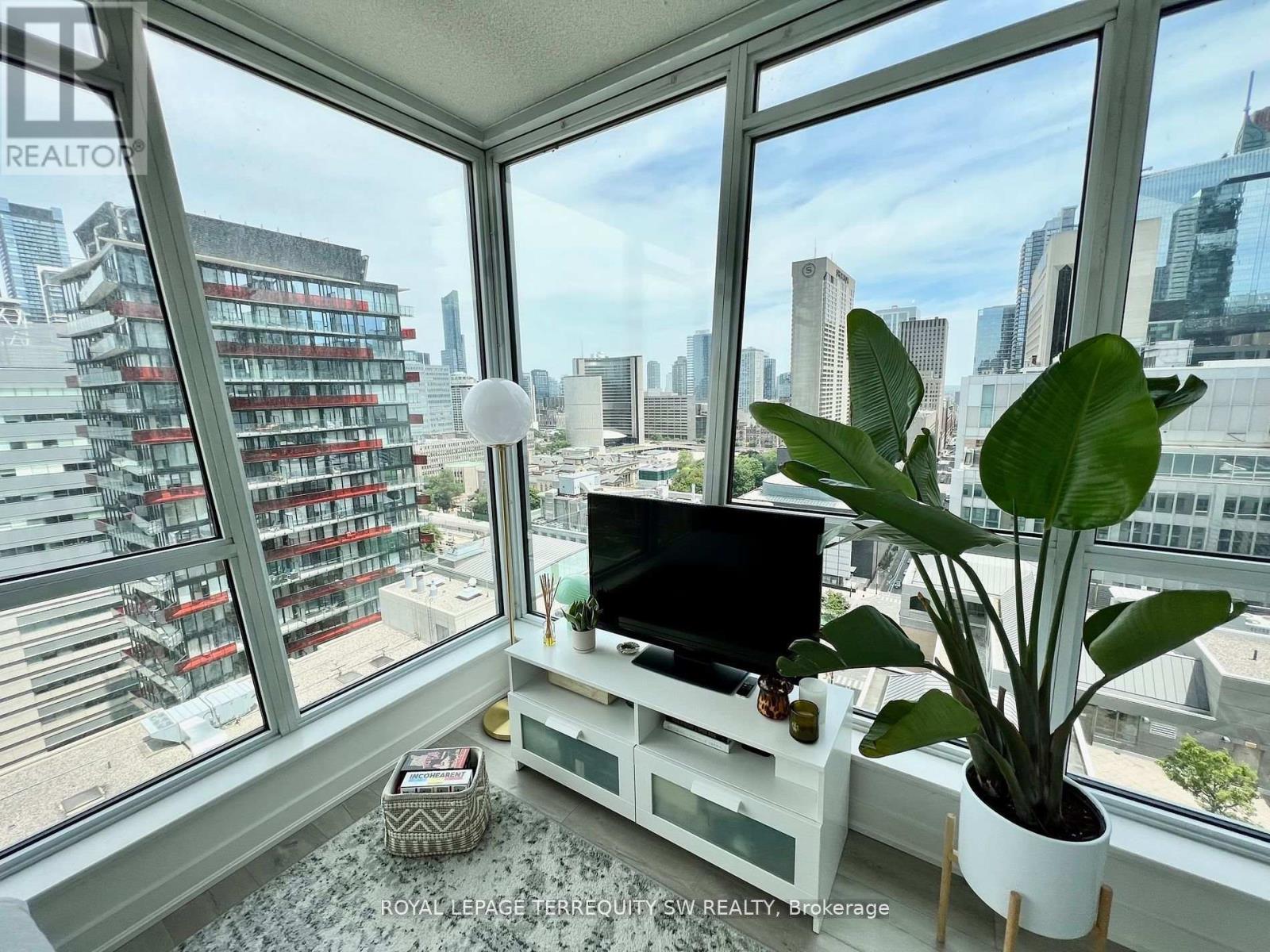 2202 - 199 Richmond Street W, Toronto, Ontario  M5V 0H4 - Photo 13 - C12970952