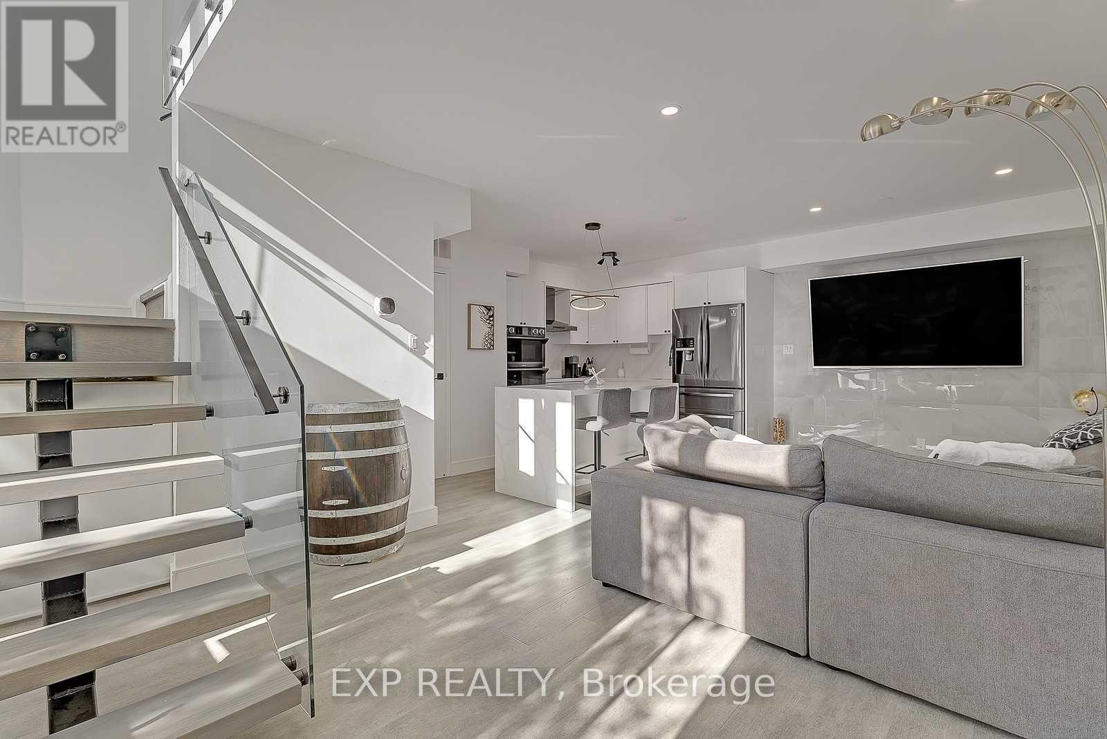 1111 - 50 East Liberty Street, Toronto, Ontario  M6K 3P3 - Photo 4 - C12971054