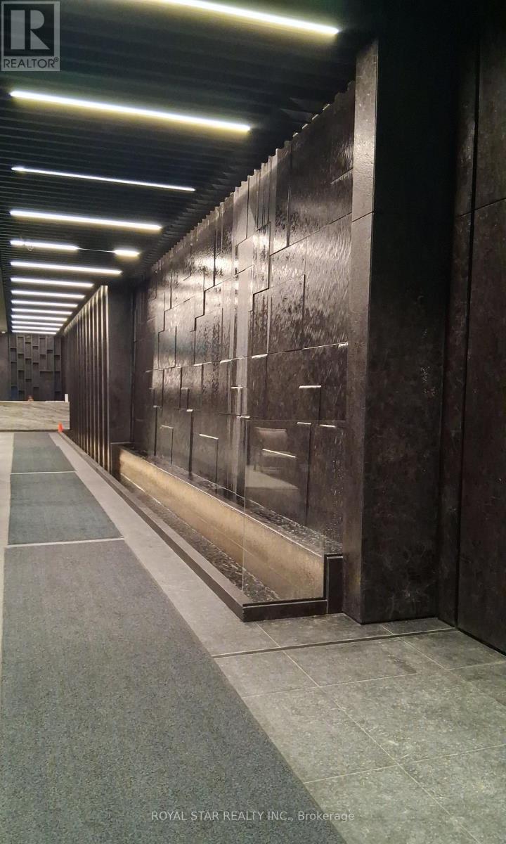 712 - 120 Broadway Avenue, Toronto, Ontario M4P 0E9 - Photo 4 - C12971056