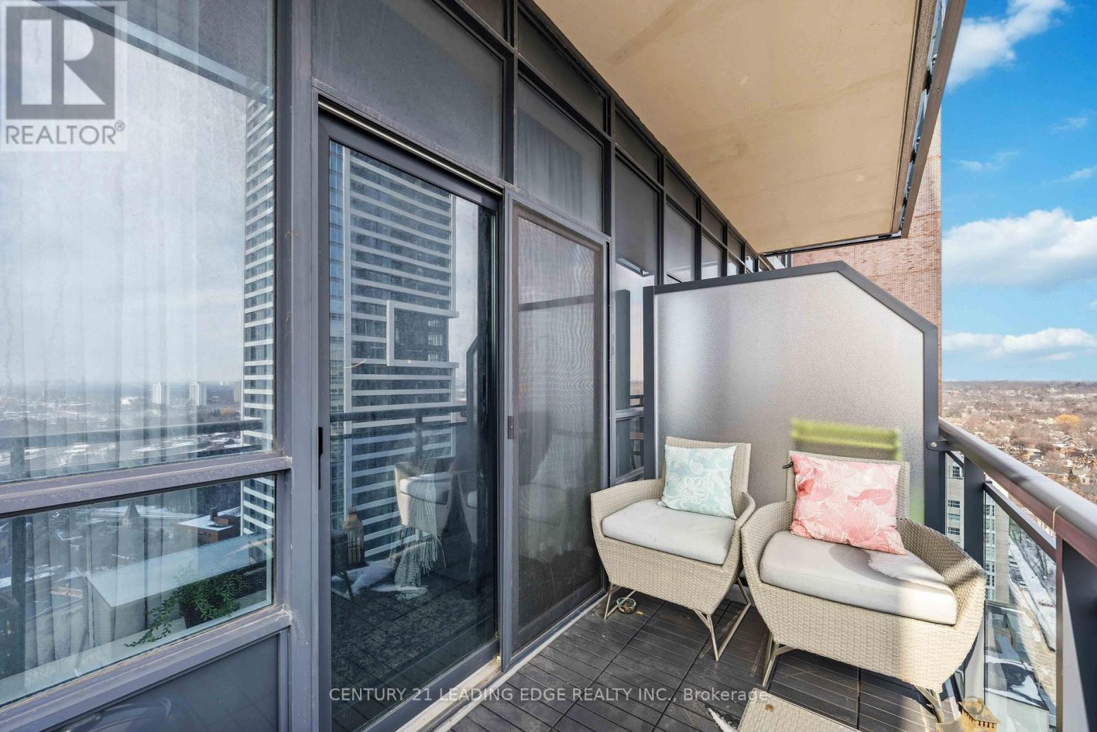 2203 - 28 Linden Street, Toronto, Ontario  M4Y 0A4 - Photo 19 - C12971078