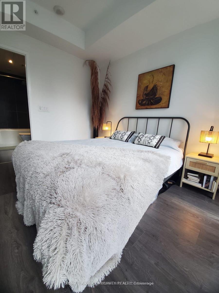 1115 - 70 Temperance Street, Toronto, Ontario  M5H 4E8 - Photo 13 - C12971094