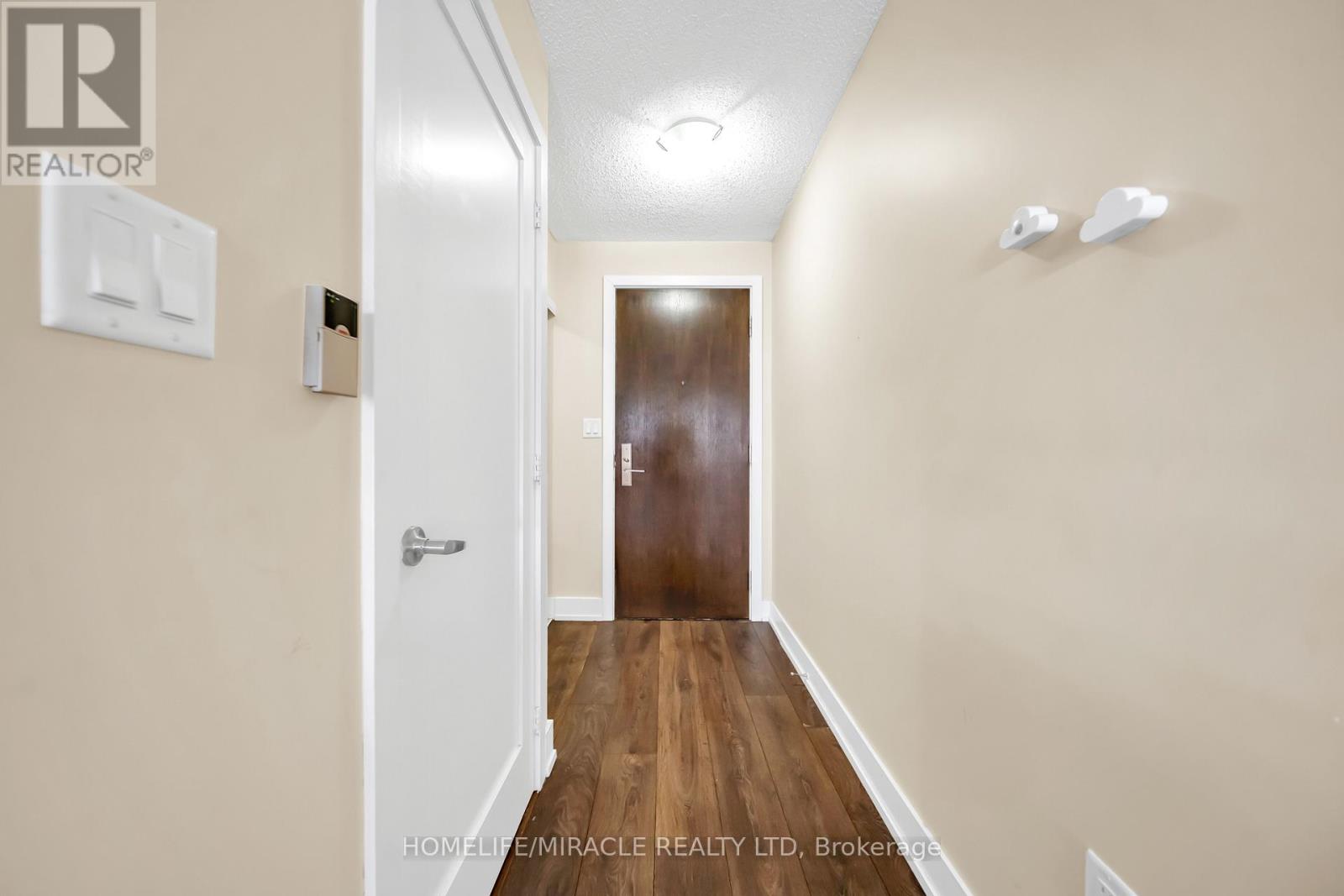 1615 - 20 Blue Jays Way, Toronto, Ontario  M5V 3W6 - Photo 18 - C12971116