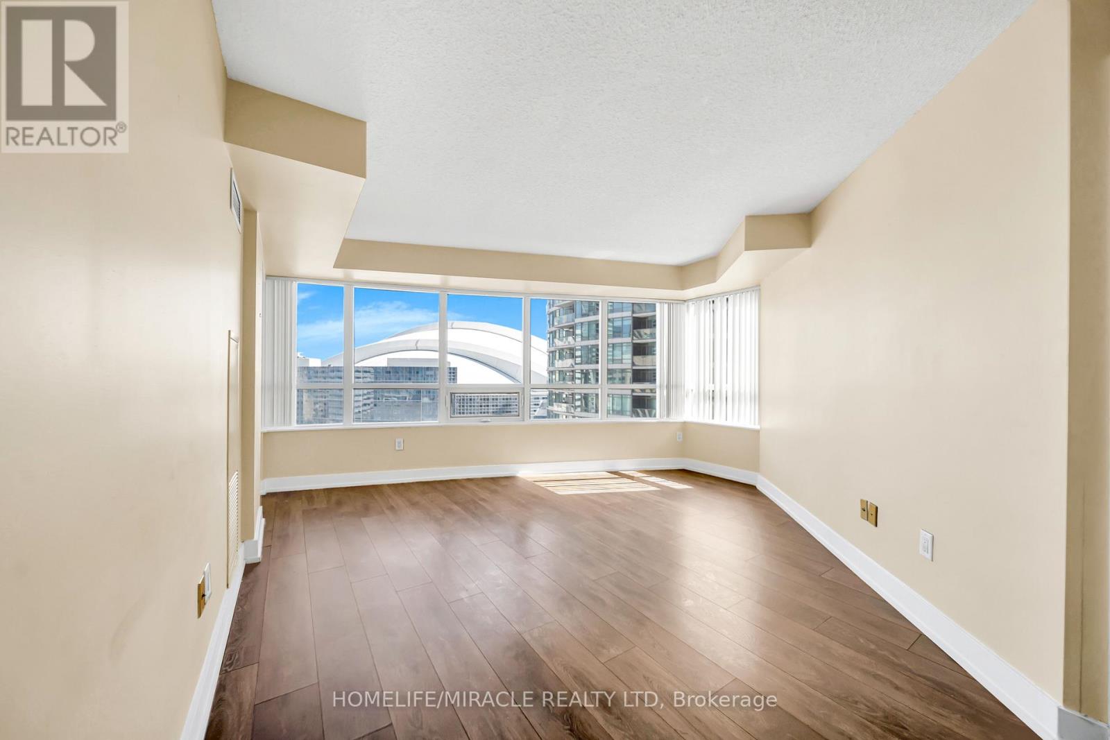 1615 - 20 Blue Jays Way, Toronto, Ontario  M5V 3W6 - Photo 28 - C12971116