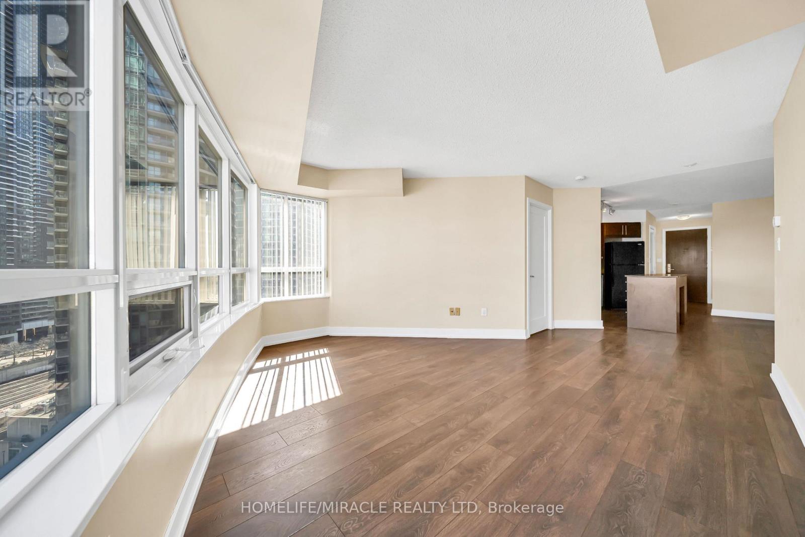 1615 - 20 Blue Jays Way, Toronto, Ontario  M5V 3W6 - Photo 29 - C12971116