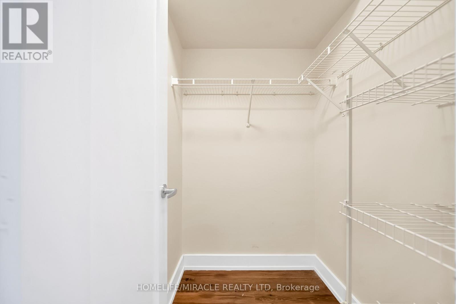 1615 - 20 Blue Jays Way, Toronto, Ontario  M5V 3W6 - Photo 35 - C12971116