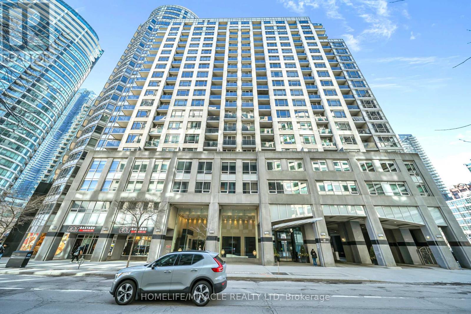 1615 - 20 Blue Jays Way, Toronto, Ontario  M5V 3W6 - Photo 4 - C12971116