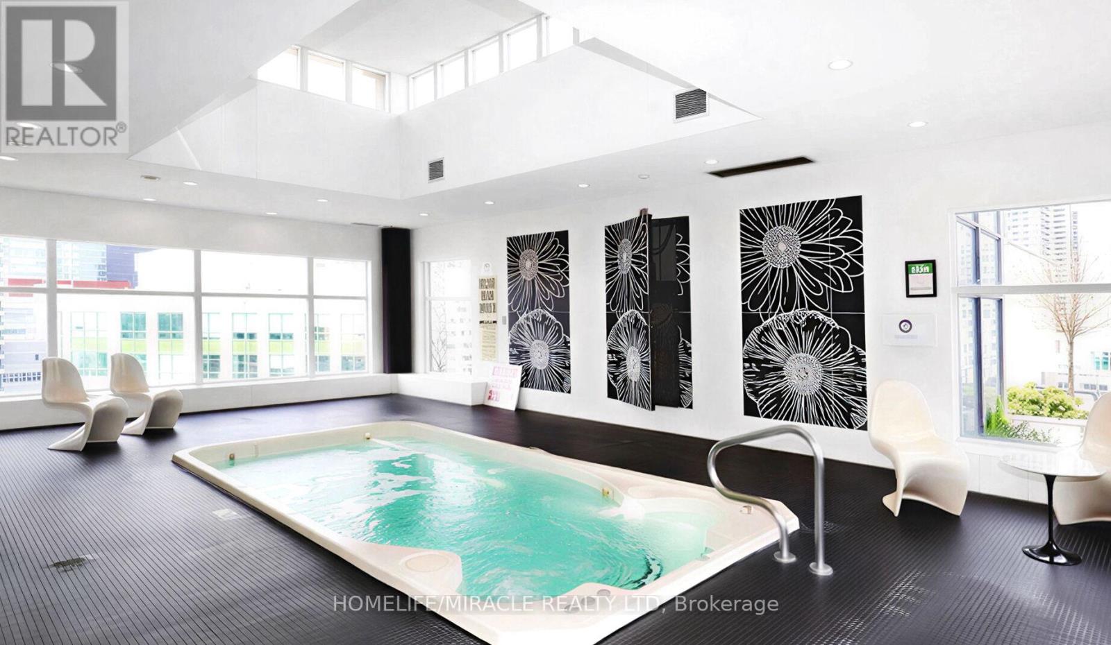 1615 - 20 Blue Jays Way, Toronto, Ontario  M5V 3W6 - Photo 48 - C12971116