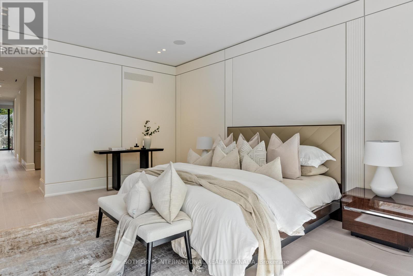 84 Old Forest Hill Road, Toronto, Ontario  M5P 2R5 - Photo 17 - C12971150