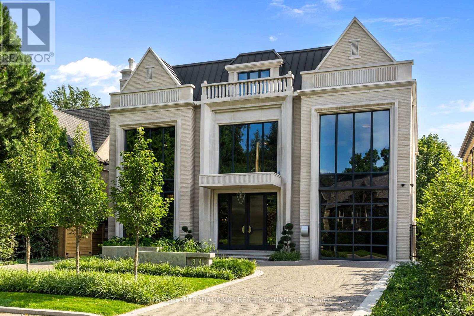 84 Old Forest Hill Road, Toronto, Ontario  M5P 2R5 - Photo 3 - C12971150