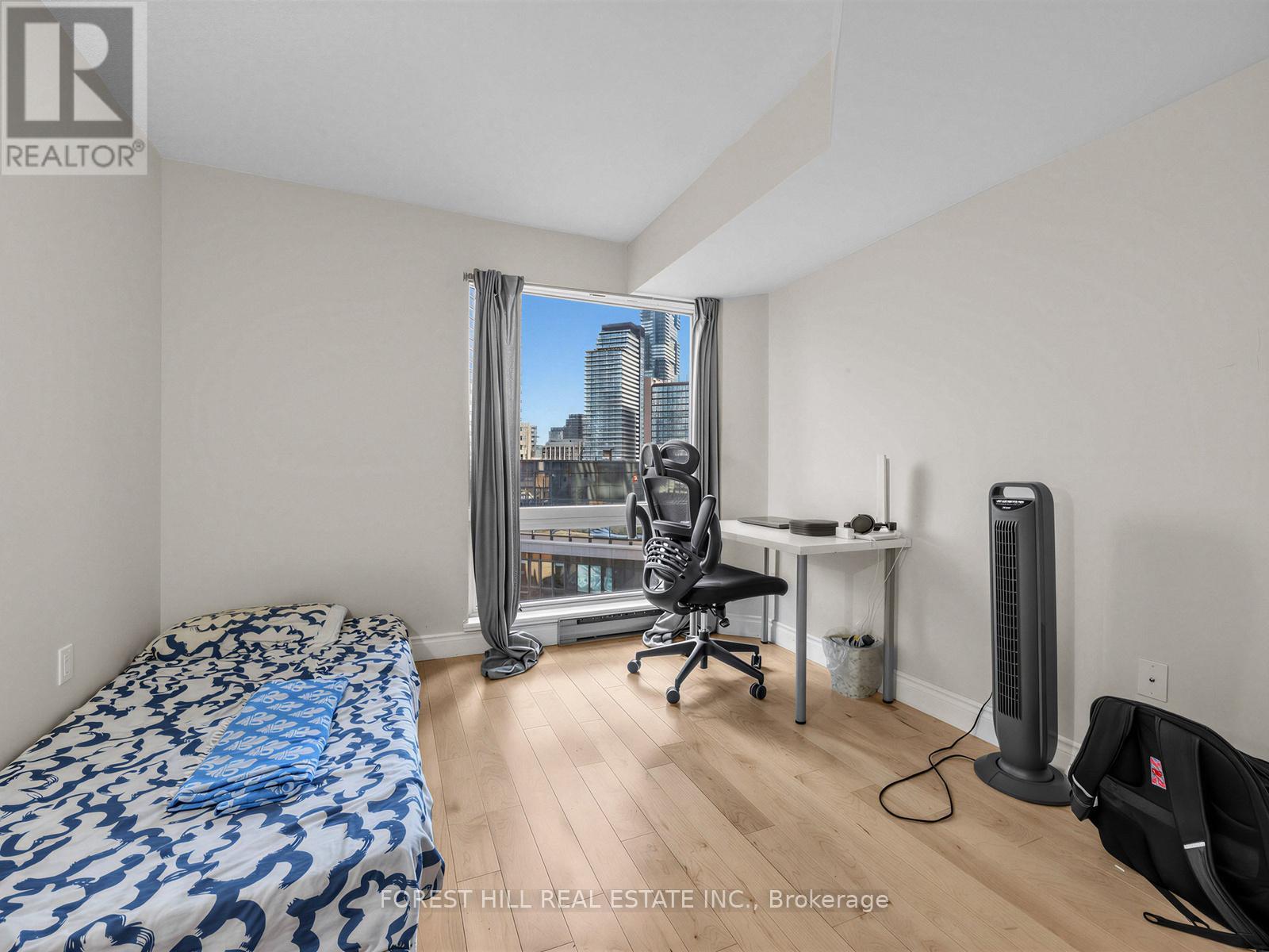 1012 - 1001 Bay Street, Toronto, Ontario  M5S 3A6 - Photo 12 - C12971156