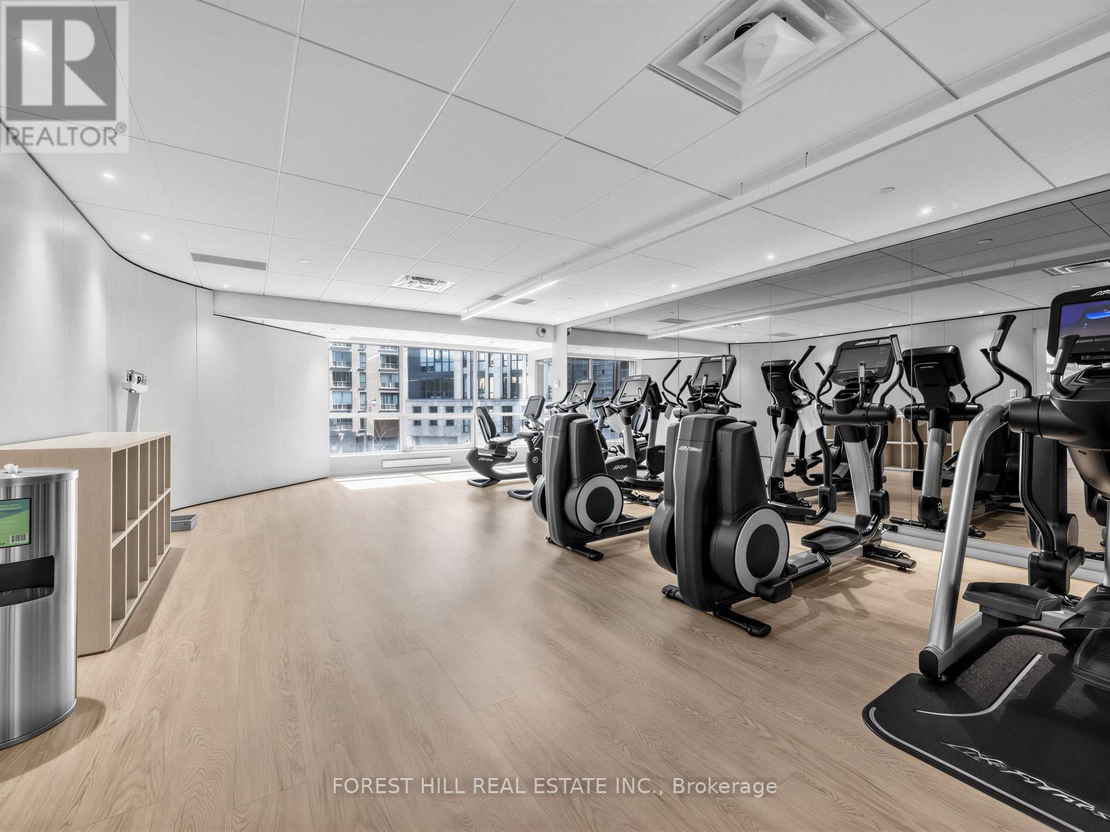 1012 - 1001 Bay Street, Toronto, Ontario  M5S 3A6 - Photo 17 - C12971156