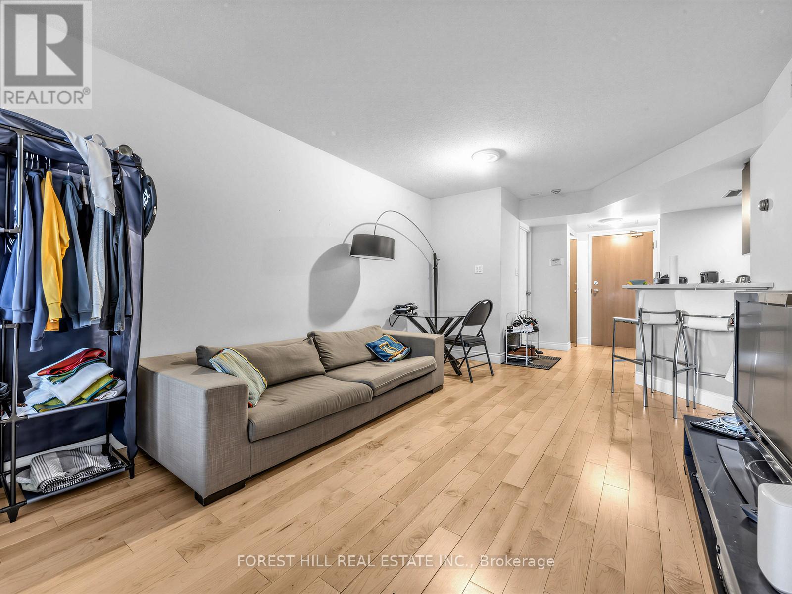 1012 - 1001 Bay Street, Toronto, Ontario  M5S 3A6 - Photo 8 - C12971156