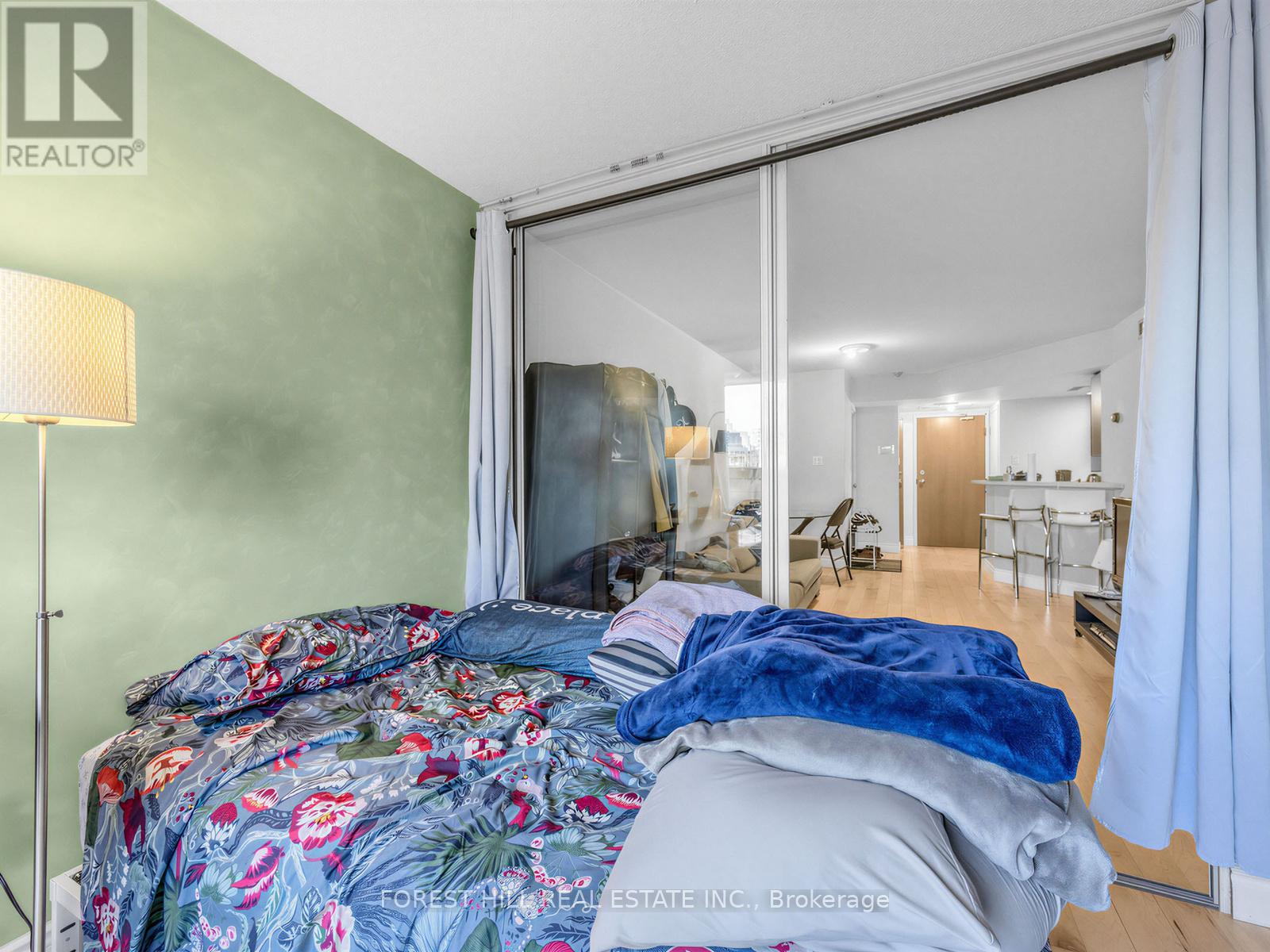 1012 - 1001 Bay Street, Toronto, Ontario  M5S 3A6 - Photo 9 - C12971156