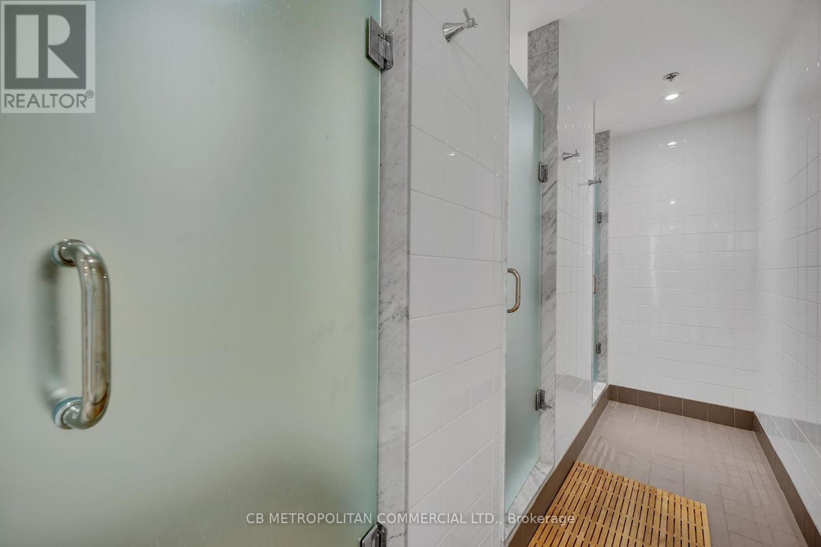 889 Yonge Street, Toronto (Rosedale-Moore Park), Ontario  M4W 2H2 - Photo 22 - C12971192