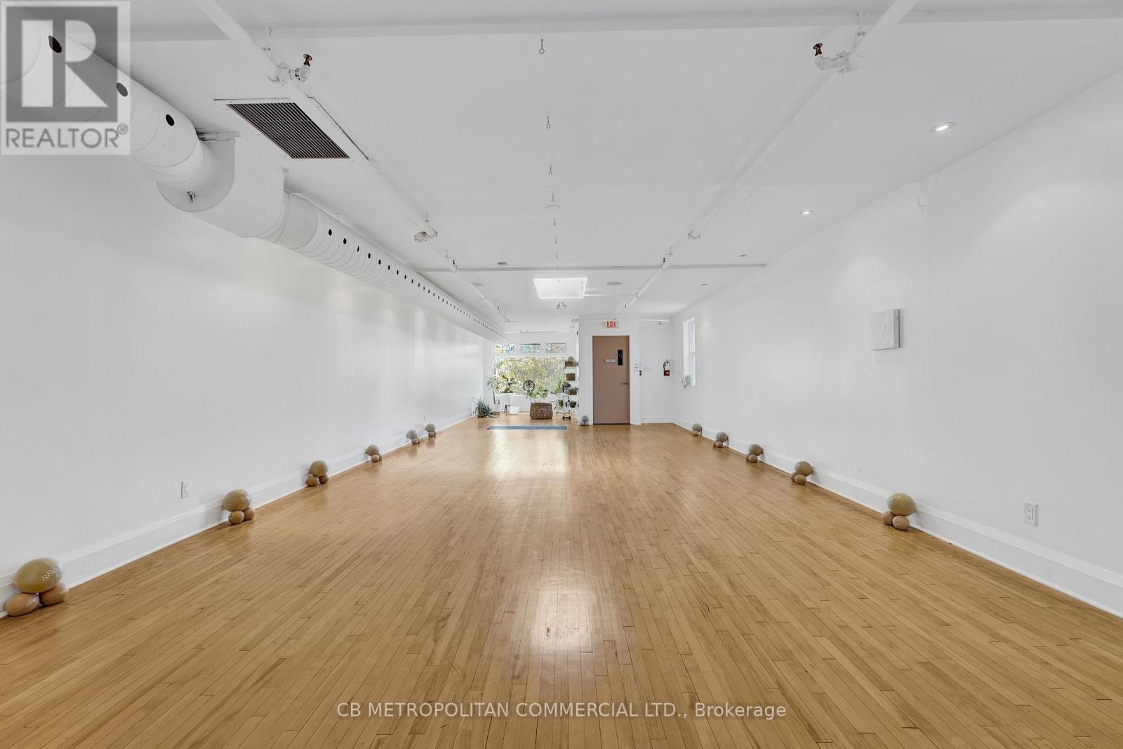 889 Yonge Street, Toronto (Rosedale-Moore Park), Ontario  M4W 2H2 - Photo 8 - C12971192