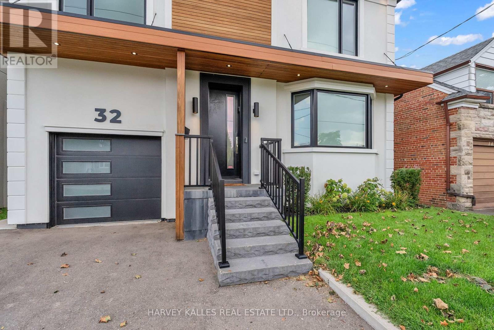 32 Almont Road, Toronto, Ontario  M3H 3E3 - Photo 3 - C12971220