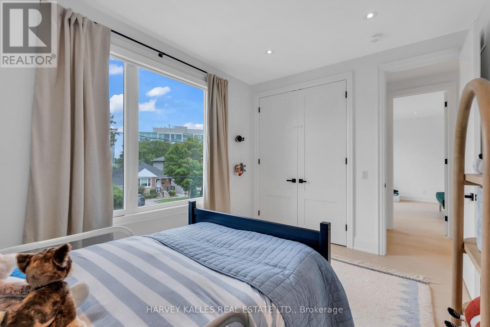 32 Almont Road, Toronto, Ontario  M3H 3E3 - Photo 32 - C12971220