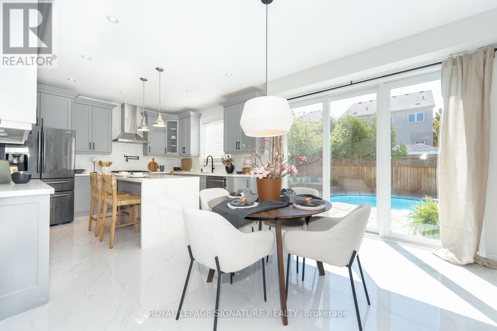 2355 Pilgrim Square, Oshawa, Ontario  L1L 0C2 - Photo 6 - E12970860