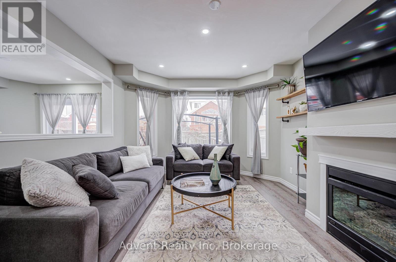 16 Hibbard Drive, Ajax, Ontario  L1Z 1J7 - Photo 10 - E12971194