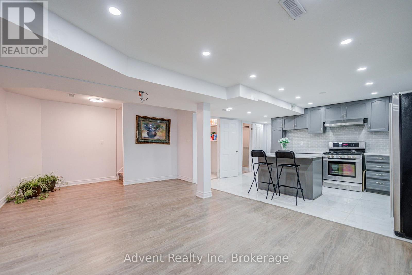 16 Hibbard Drive, Ajax, Ontario  L1Z 1J7 - Photo 21 - E12971194