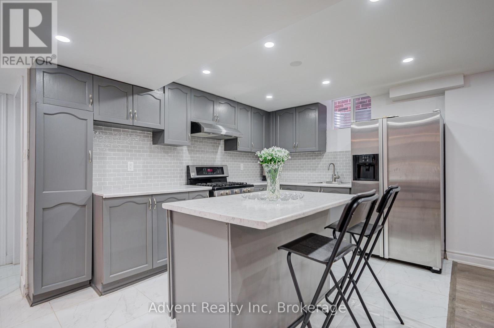 16 Hibbard Drive, Ajax, Ontario  L1Z 1J7 - Photo 23 - E12971194