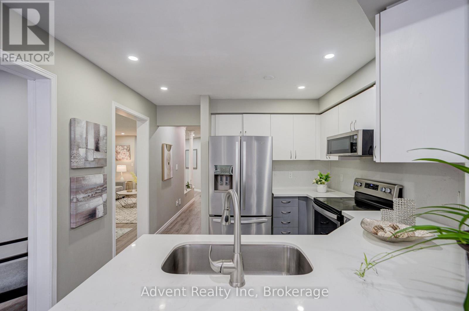 16 Hibbard Drive, Ajax, Ontario  L1Z 1J7 - Photo 6 - E12971194