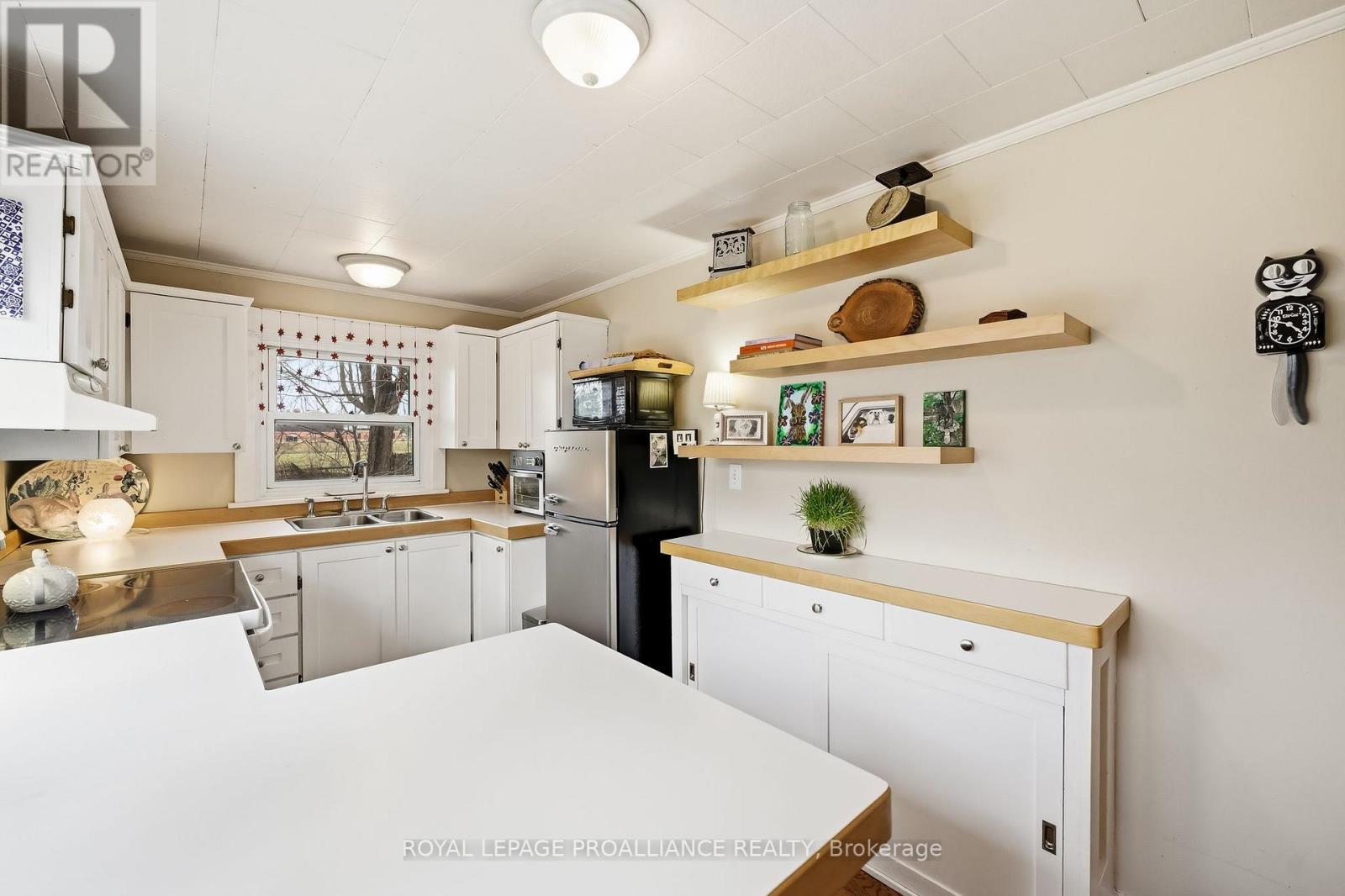 193 Henry Street, Quinte West, Ontario  K8V 3V4 - Photo 15 - X12971182