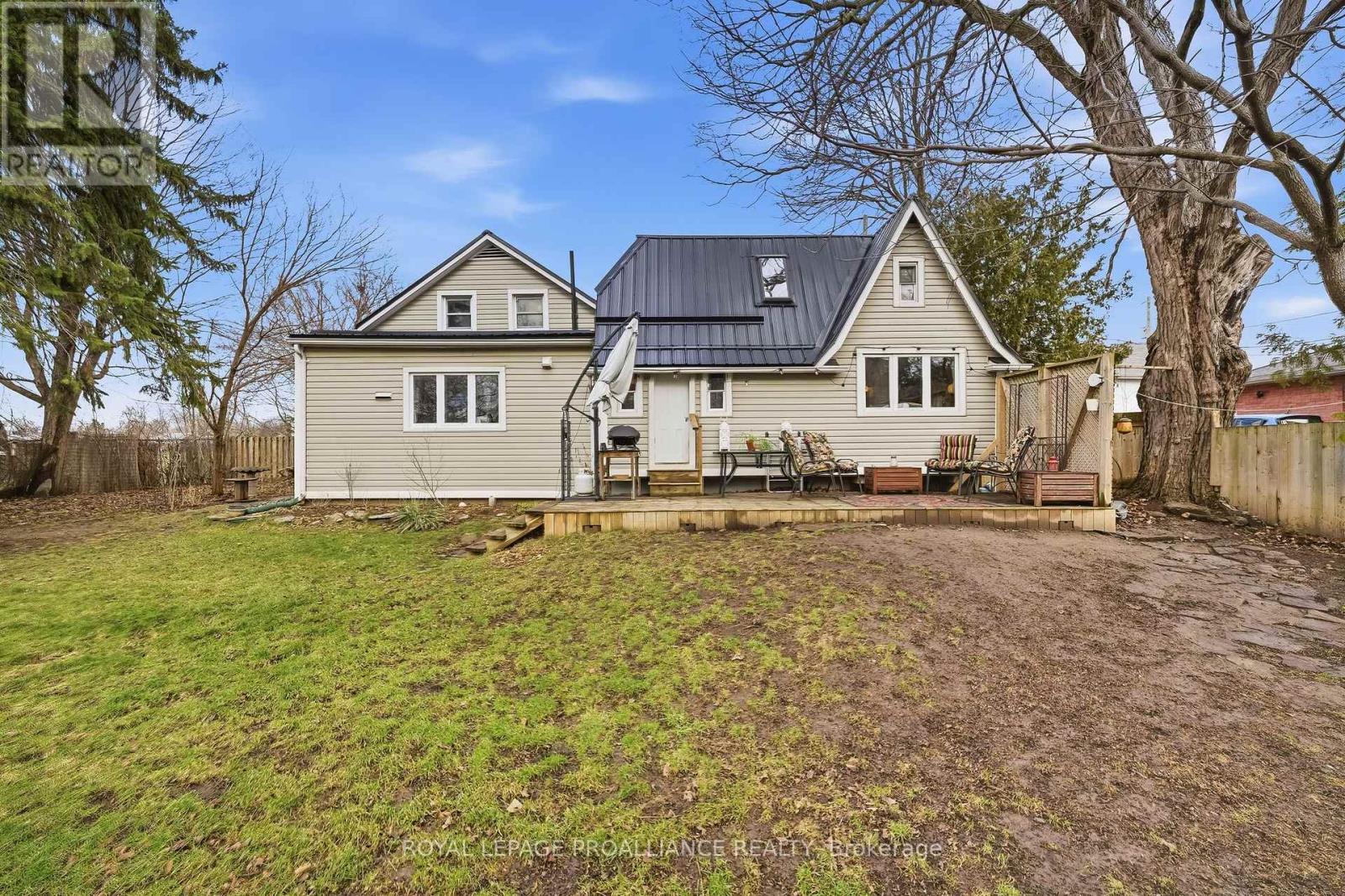 193 Henry Street, Quinte West, Ontario  K8V 3V4 - Photo 40 - X12971182