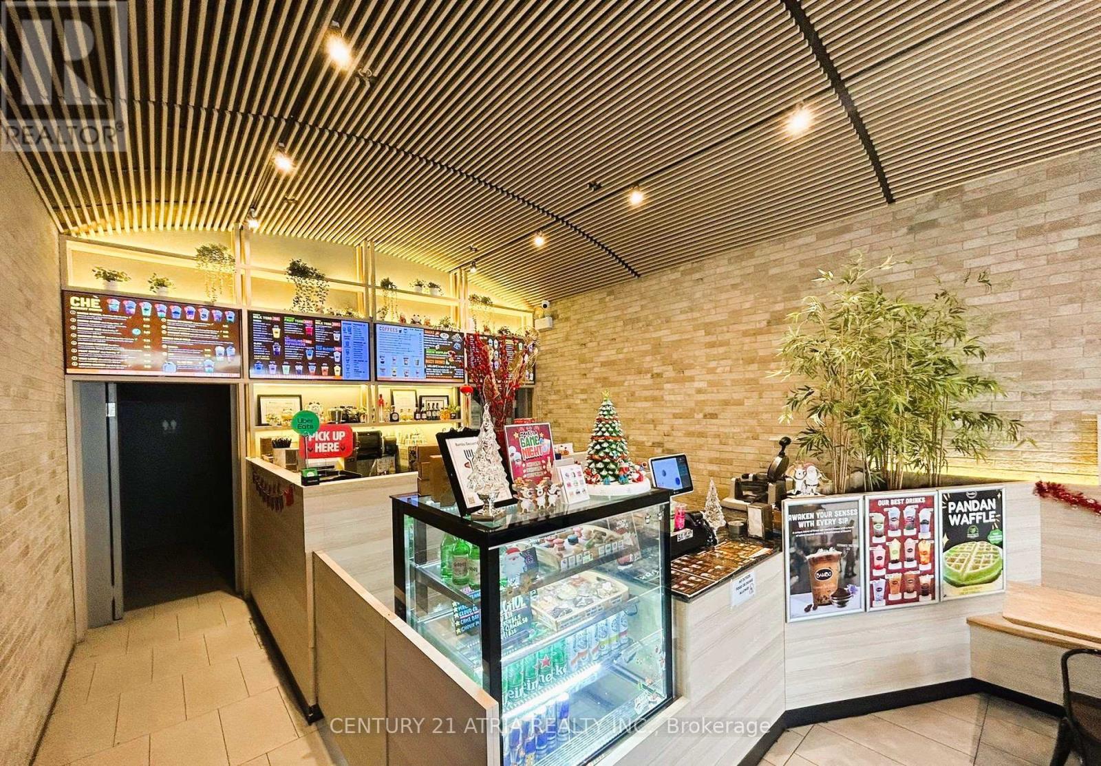 70 - 3175 Rutherford Road, Vaughan, Ontario  L4K 5Y6 - Photo 2 - N12970852