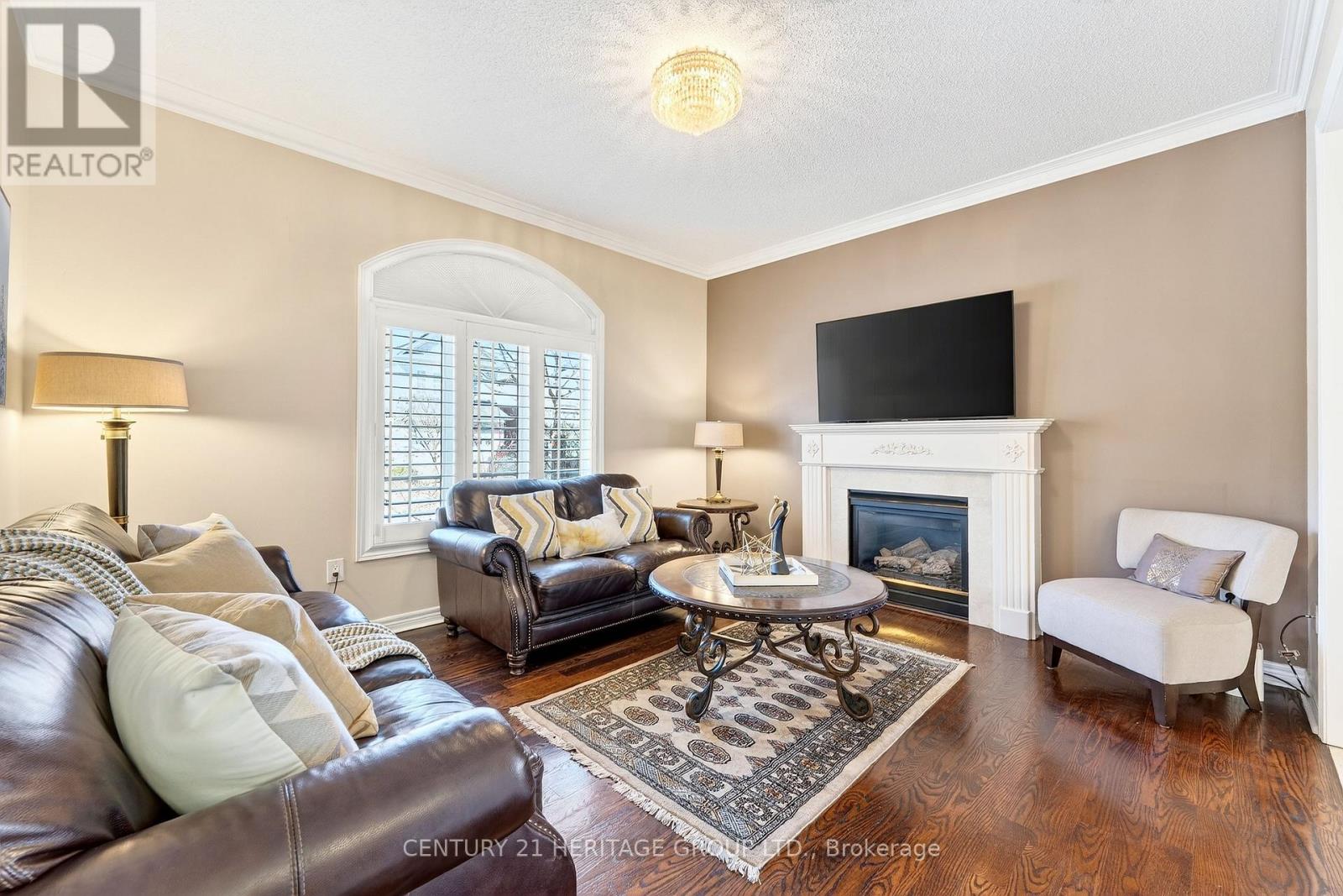 2 Adam Ernst Court, Vaughan, Ontario  L4H 2S5 - Photo 7 - N12970864