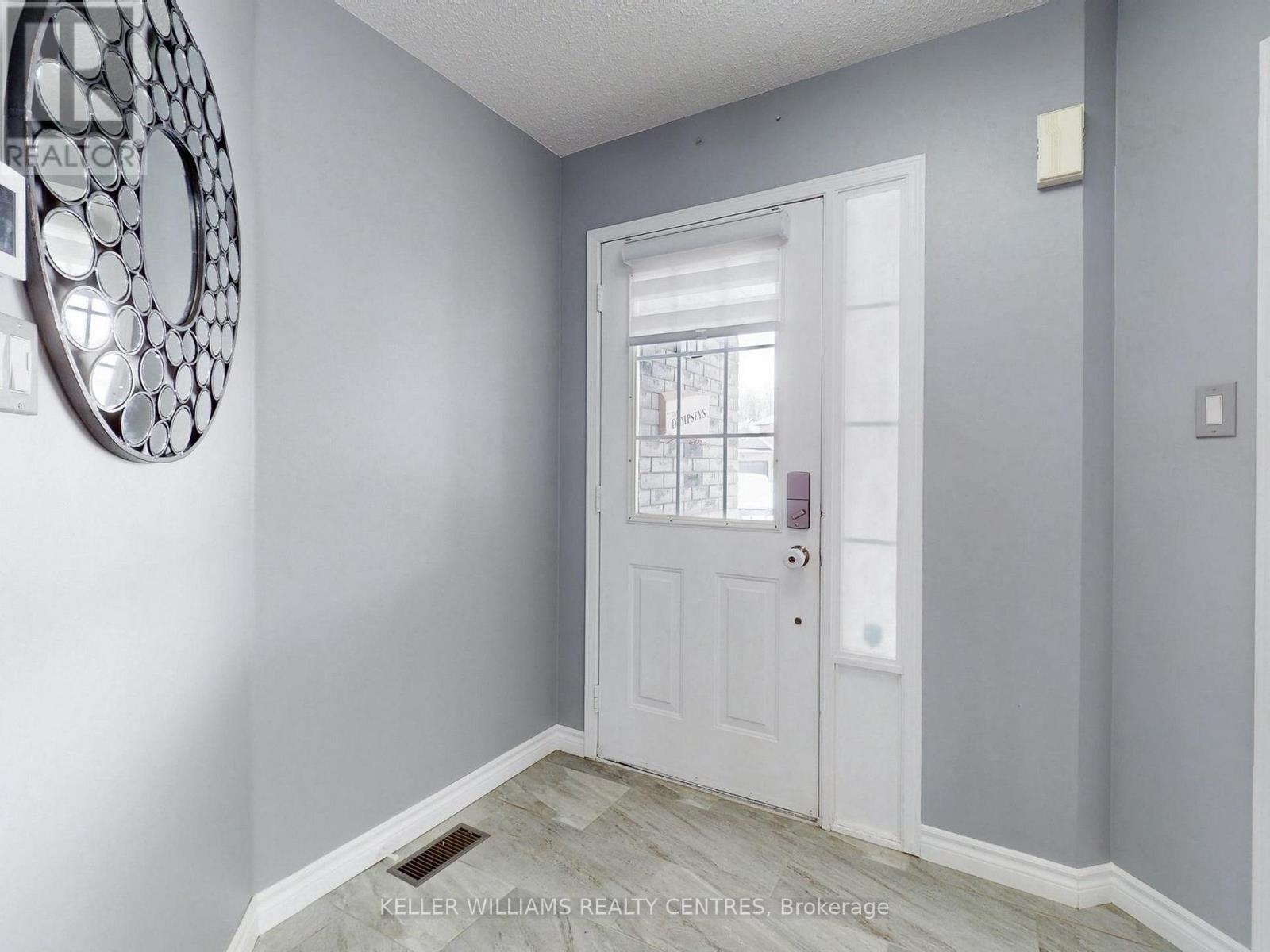 1184 Leslie Drive, Innisfil, Ontario  L9S 2A9 - Photo 13 - N12970916