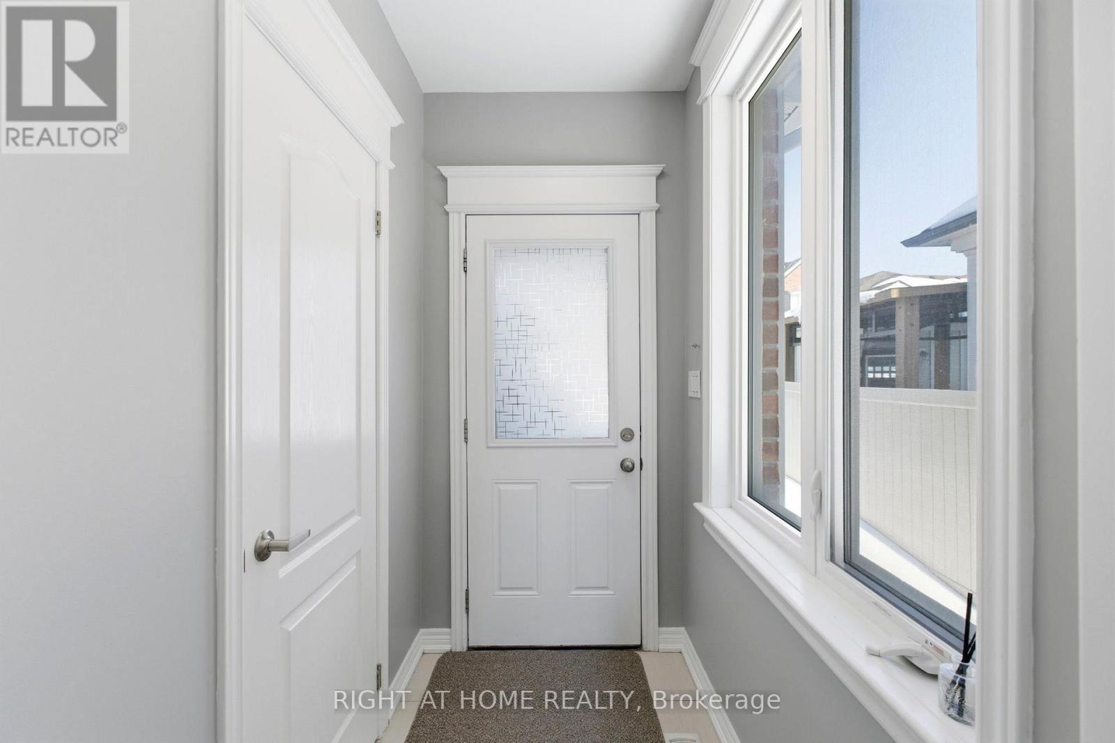 200 Paradelle Drive, Richmond Hill, Ontario  L4E 1B8 - Photo 15 - N12970936