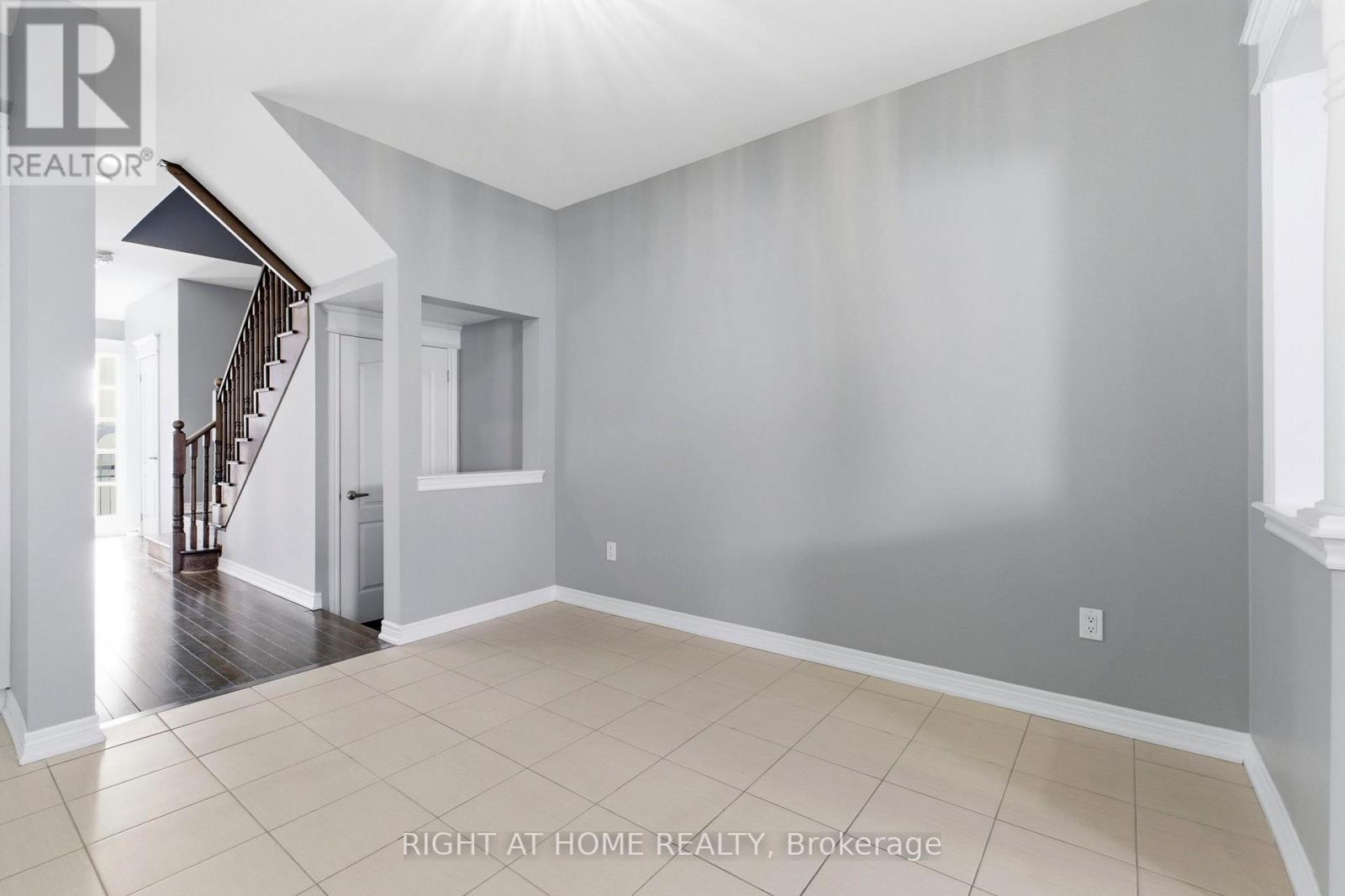 200 Paradelle Drive, Richmond Hill, Ontario  L4E 1B8 - Photo 16 - N12970936