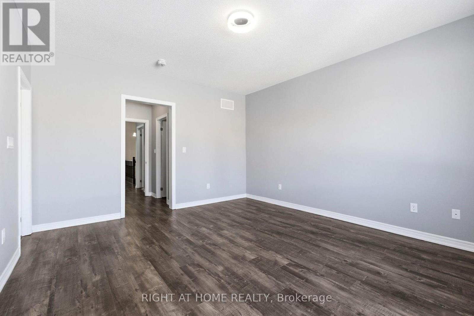 200 Paradelle Drive, Richmond Hill, Ontario  L4E 1B8 - Photo 25 - N12970936