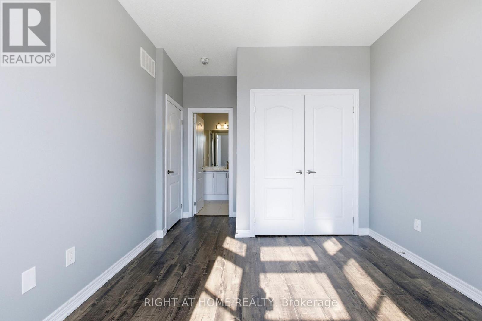 200 Paradelle Drive, Richmond Hill, Ontario  L4E 1B8 - Photo 34 - N12970936