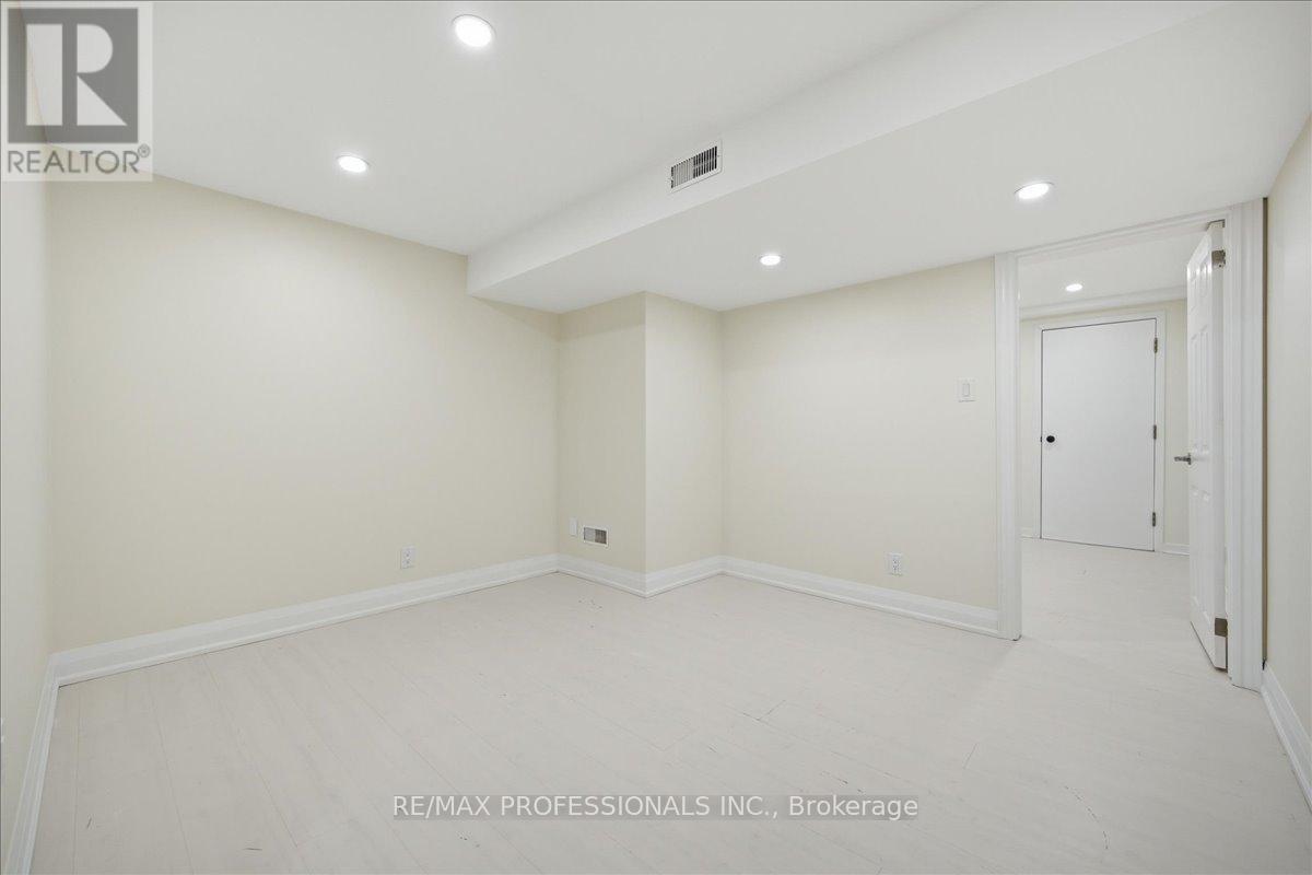 C - 9611 Keele Street, Vaughan, Ontario  L6A 1M1 - Photo 4 - N12970956