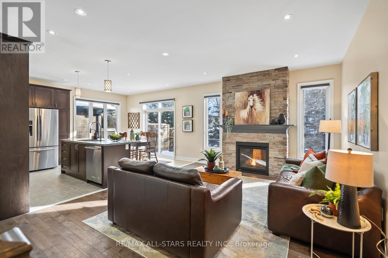 7 Os James Hunt Court, Uxbridge, Ontario  L9P 0E3 - Photo 5 - N12970958